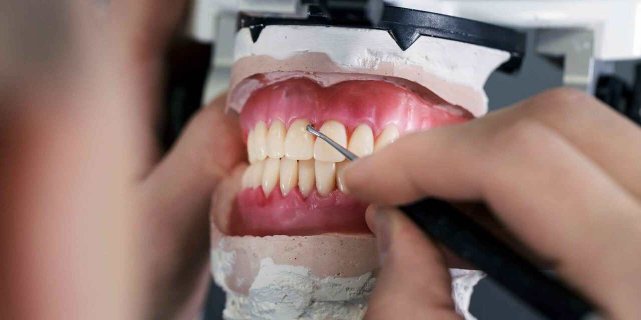 PRÓTESIS DENTALES COMPLETAS